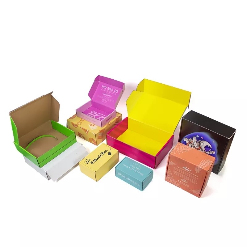 Kargo E Ticaret Karton Kutuları Cmyk 4 Renk Ofest Baskı