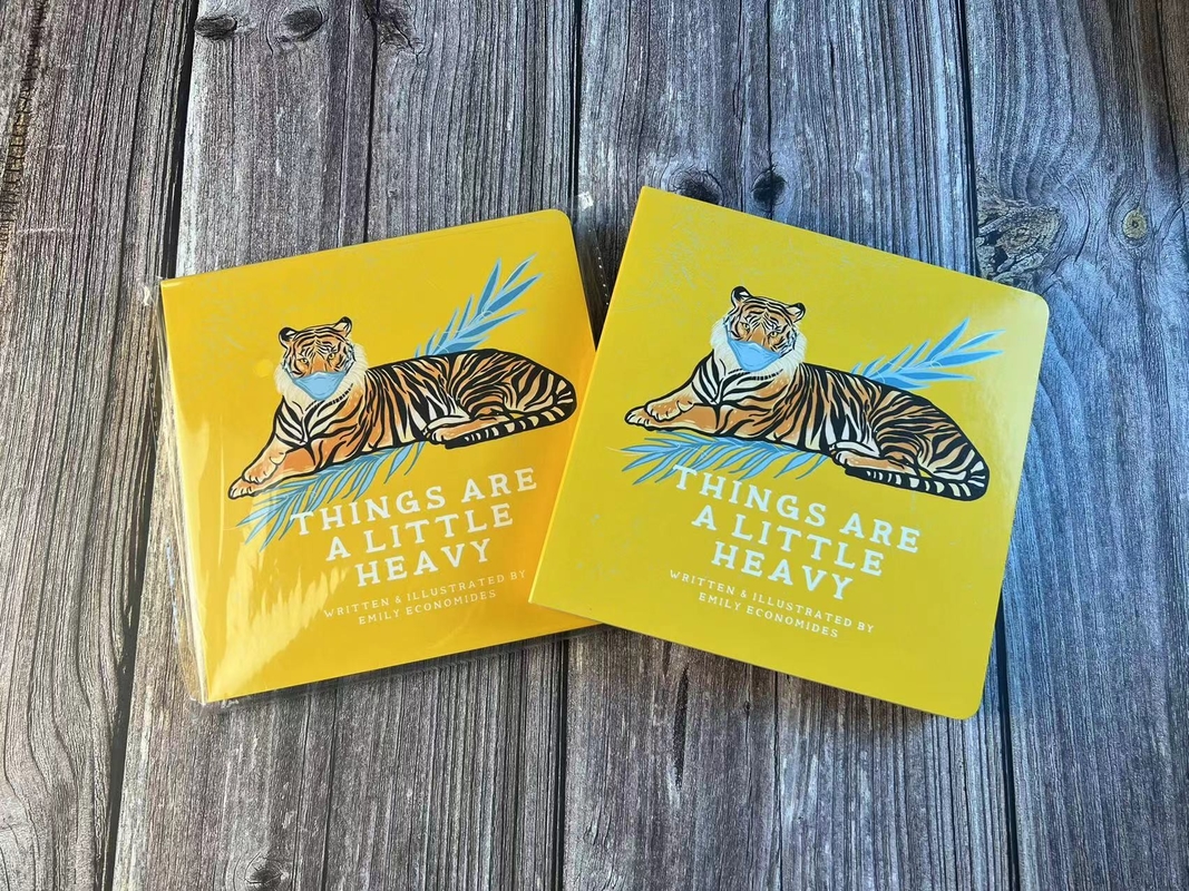Ofset Baskı Renkli Kitap Baskısı Sıcak Damgalama Yüzeyi 140gsm Mükemmel Ciltleme