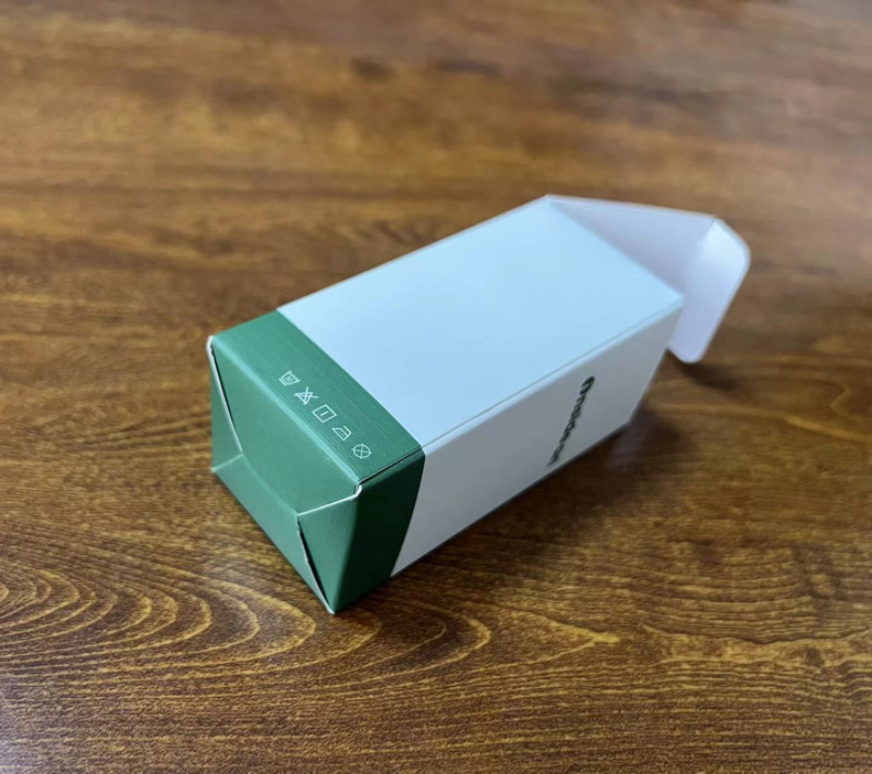 Çevre Dostu Kraft Oluklu Küçük Ambalaj Kutusu Yeşil Turuncu OEM 90mm 13cm